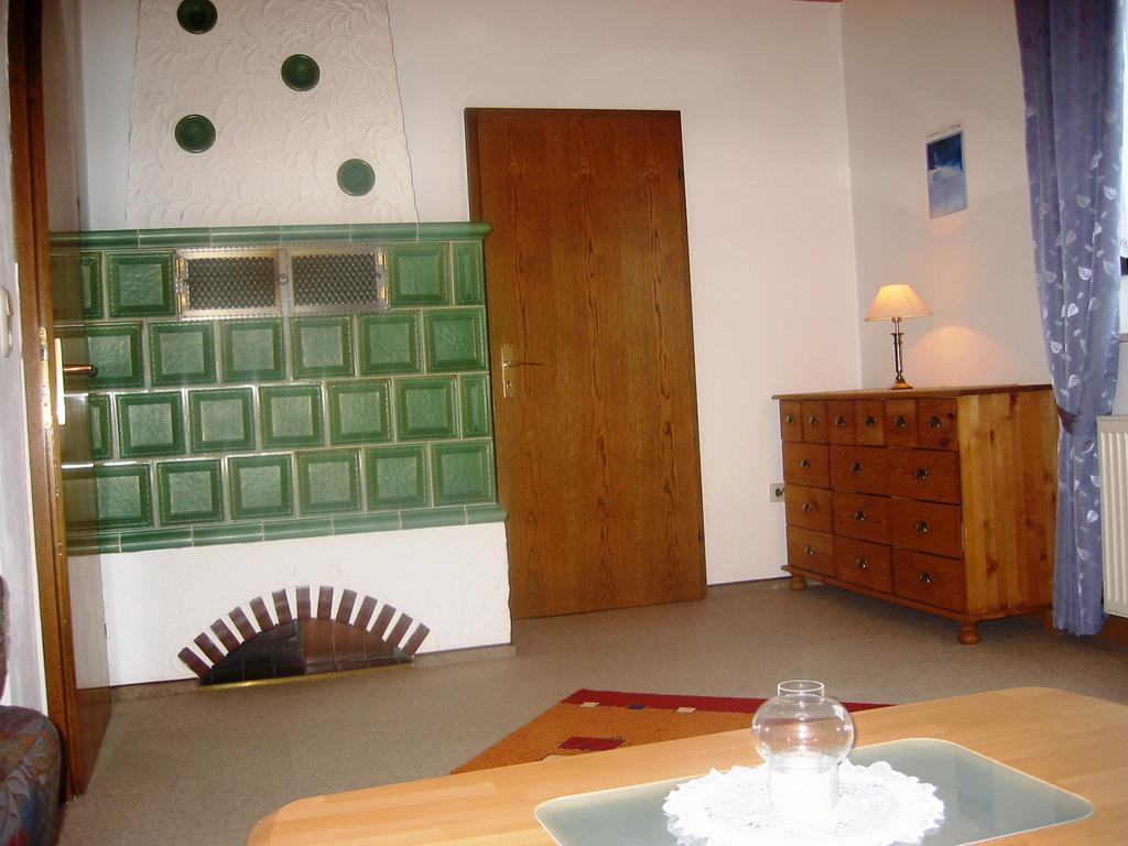 Ferienwohnungen Haus Waltraud Steinwiesen Екстериор снимка